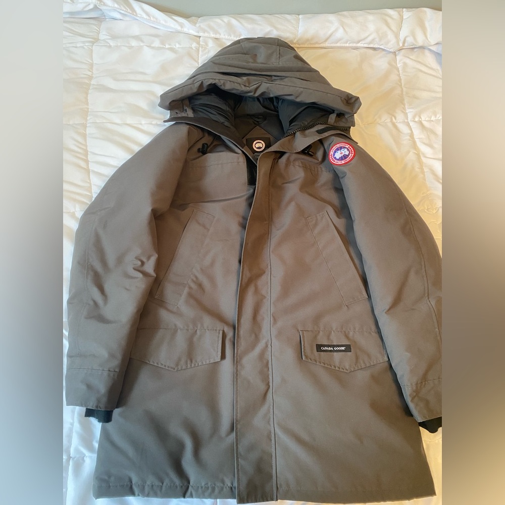 Mens Canada Goose Langford Slim Fit 625 full power down hooded parka